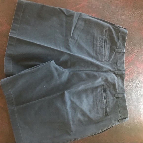 L.L Bean Men’s Navy Shorts Sz 35 - Picture 2 of 3
